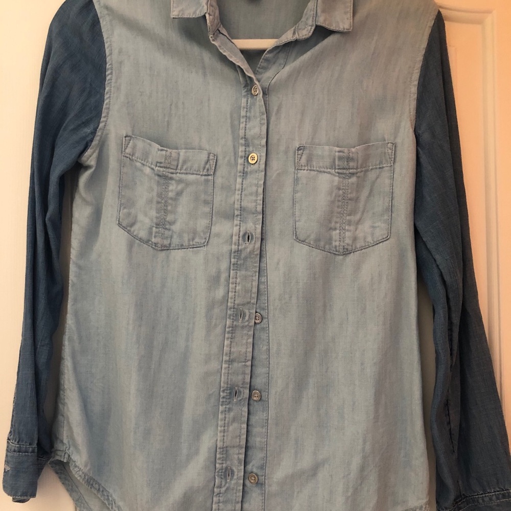 Banana Republic Chambray Shirt XS